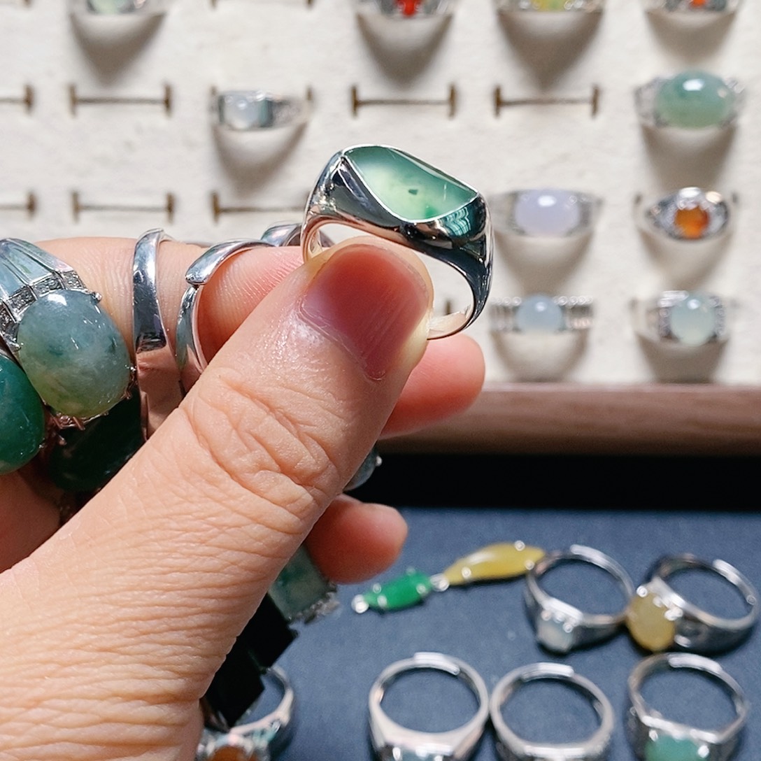 海***司翡翠银S925镶嵌戒指