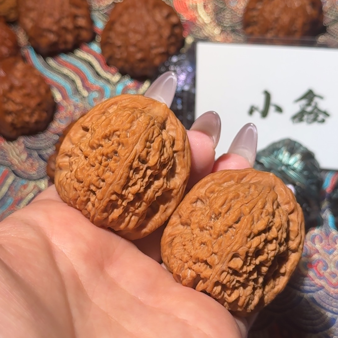 文玩核桃把件1747号40高炮南疆石南疆石南疆石