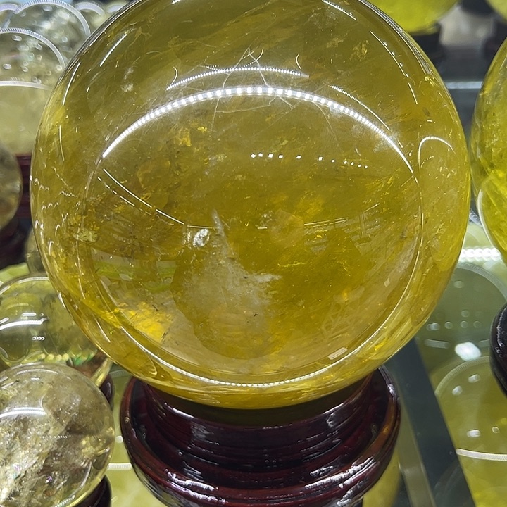 黄晶天然水晶球未镶嵌