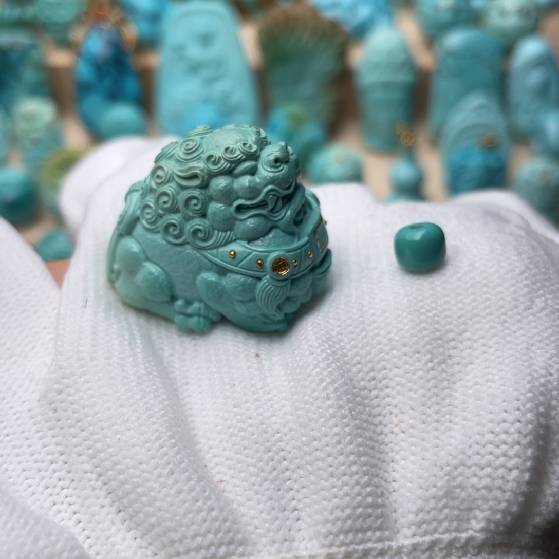 菠***甜绿松石未镶嵌颈饰