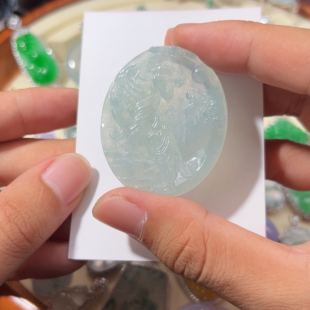 翡翠未镶嵌吊坠(不含链)冰种起胶天空蓝虎牌吊坠