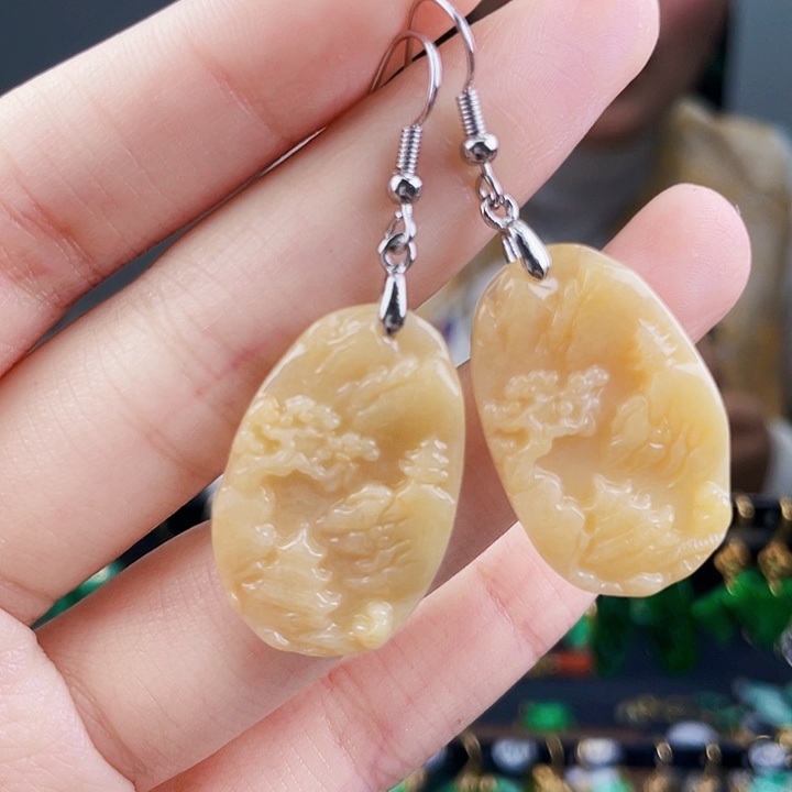 翡翠耳饰未镶嵌饰品