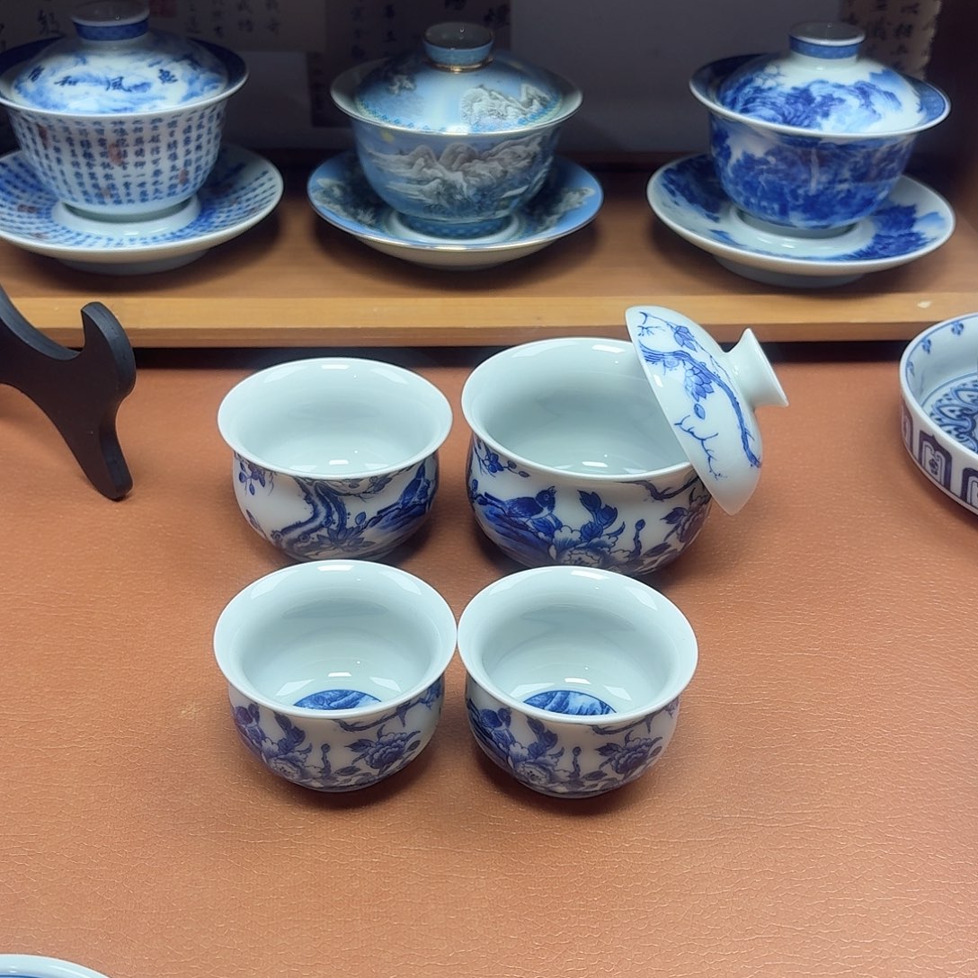 P***O景德镇瓷器博物陈列