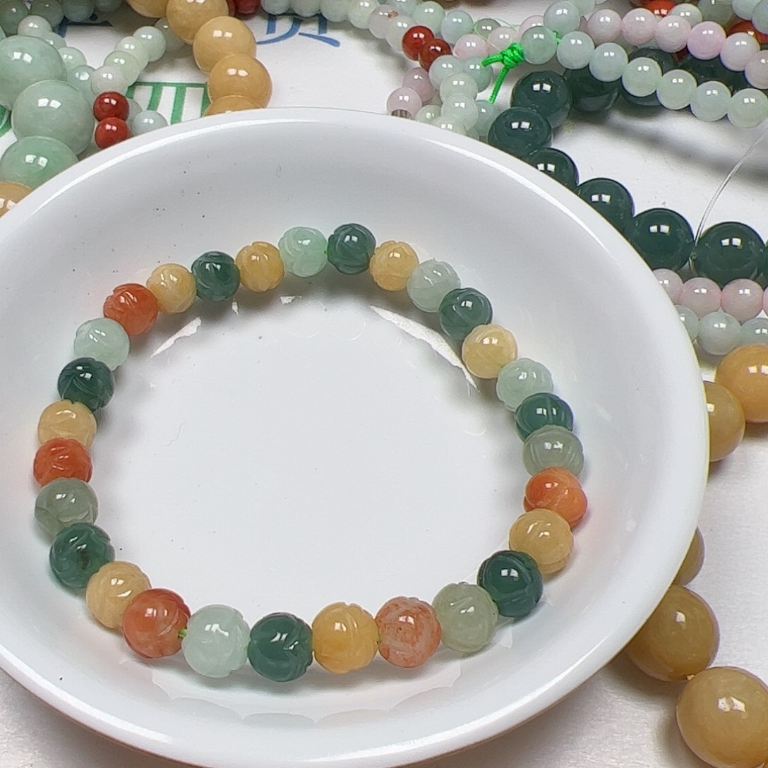 【闪购商品】翡翠手链未镶嵌米*卡6++