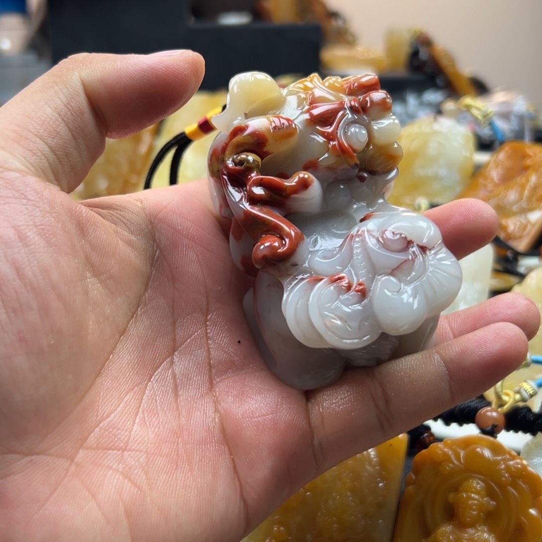 石英质玉（黄龙玉）未镶嵌hly