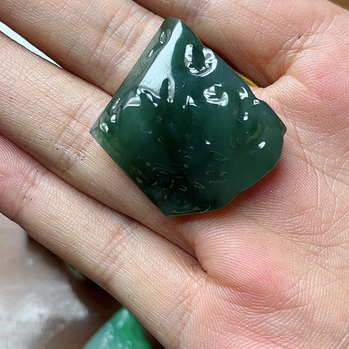 定制翡翠未镶嵌翡翠