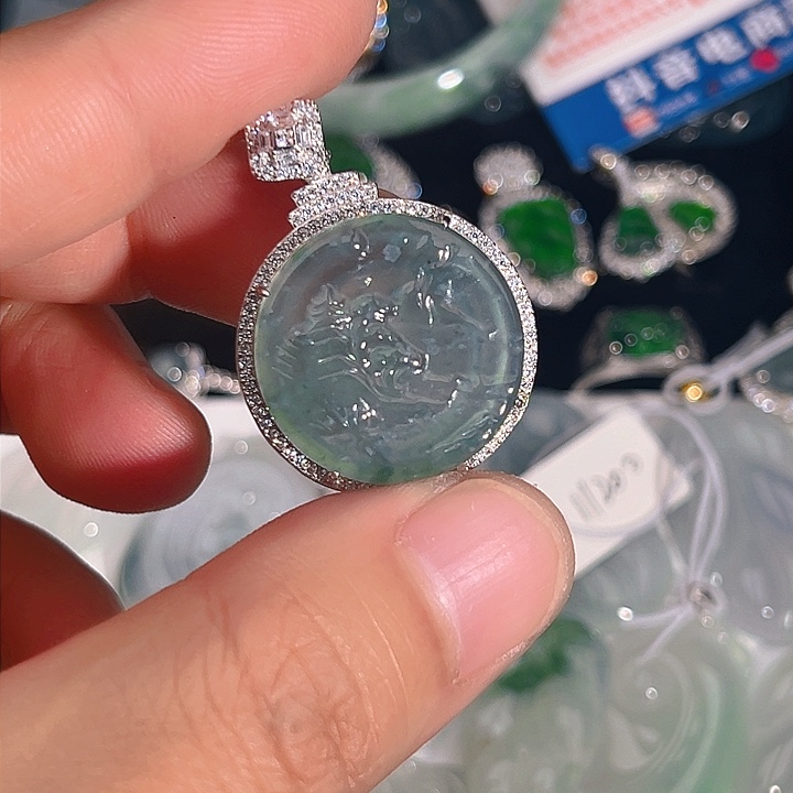 翡翠颈饰未镶嵌5566688888,