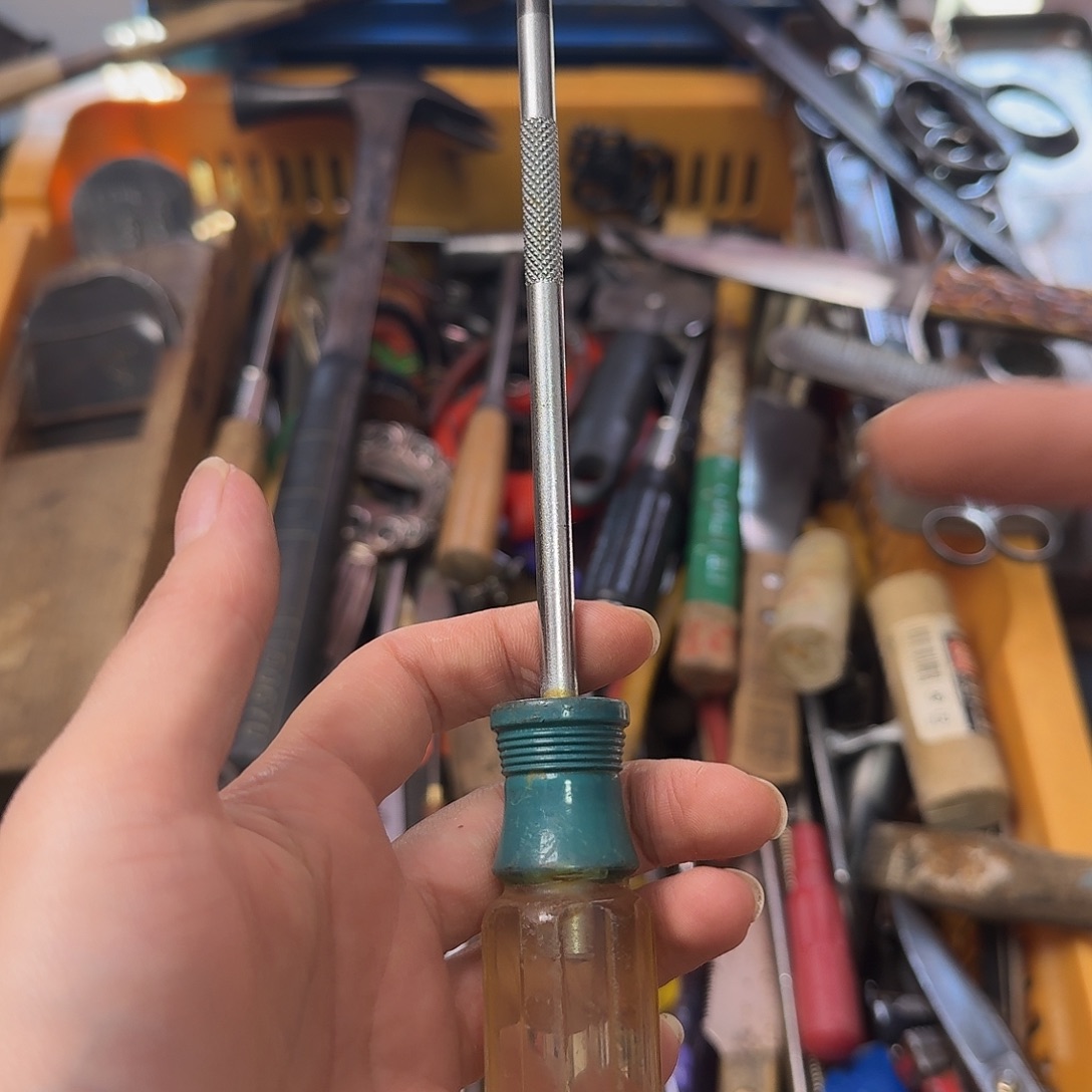 牛***董厚款五金工具制造工艺