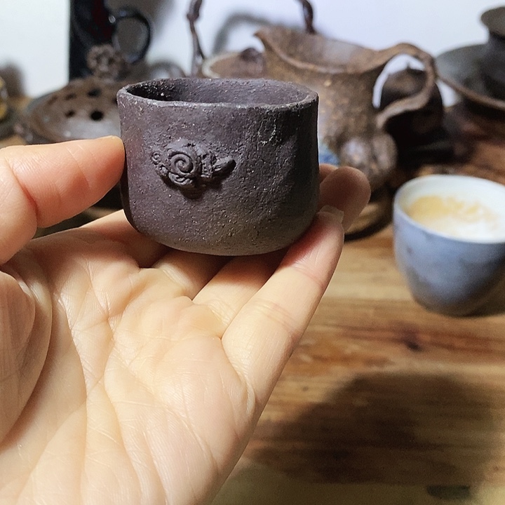 用*~景德镇叶里手作黑紫砂小杯