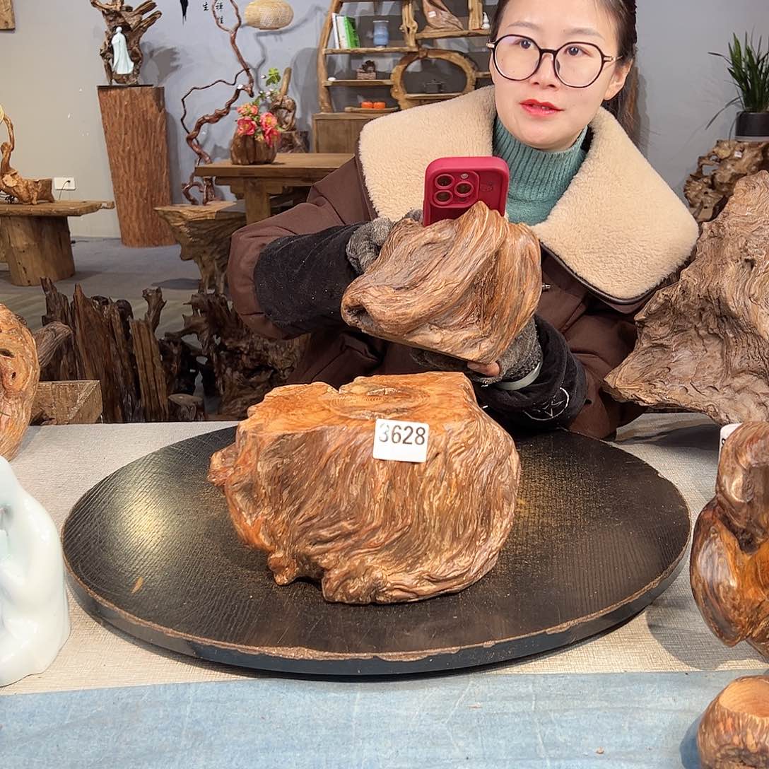 木郓****饰3628 hbhvhvhvhghvhjjh