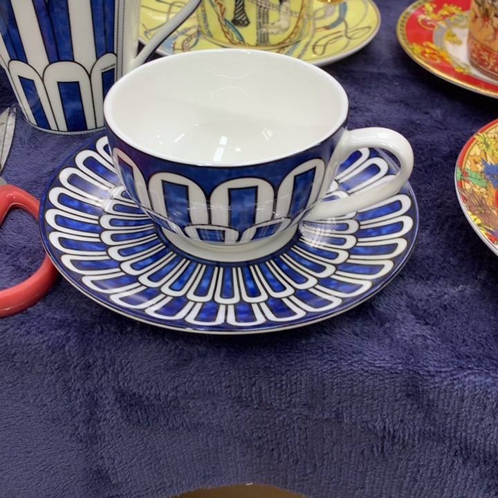 瓷片全套的小卡都有