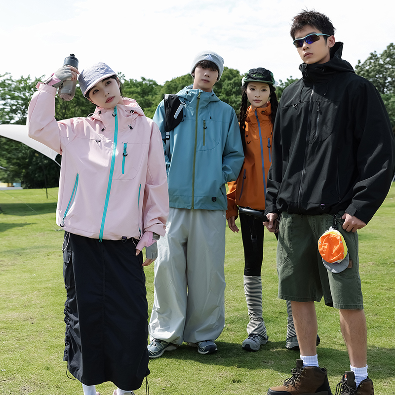 【新品！长款版】蕉下客户外三合一冲锋外套秋冬情侣款防泼水登山服