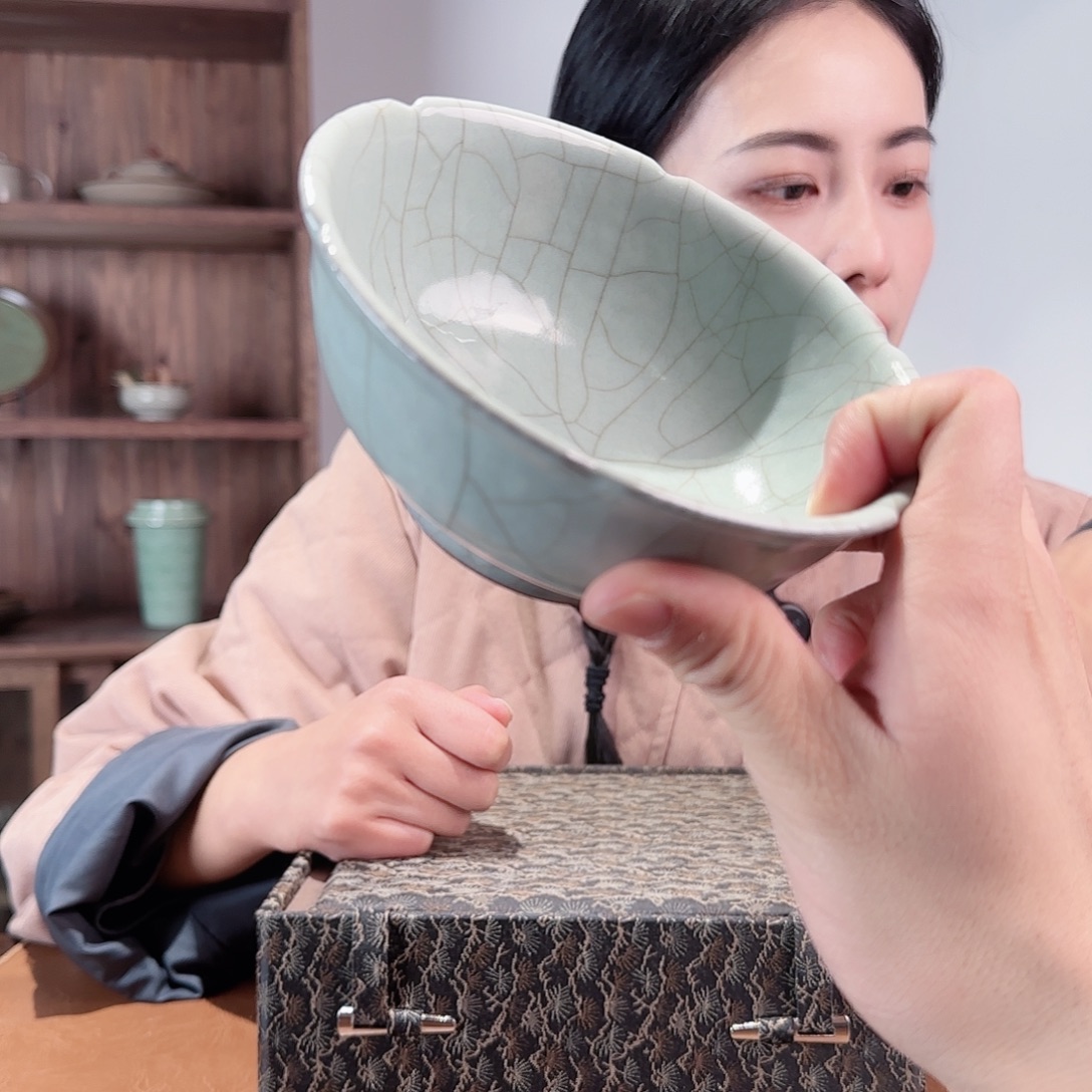 摆件瓷大茶碗官窑微瑕