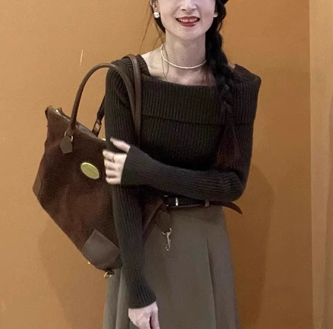 法式高级感一字肩针织打底衫女内搭秋冬季洋气超好看修身显瘦上衣