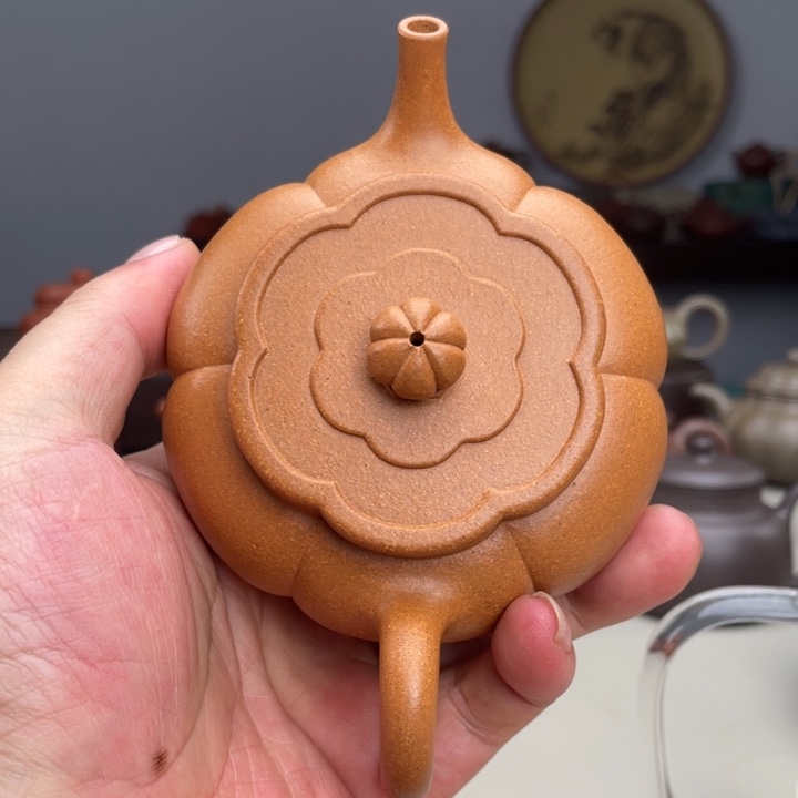 紫砂茶壶?****伴宜兴紫砂壶工艺品