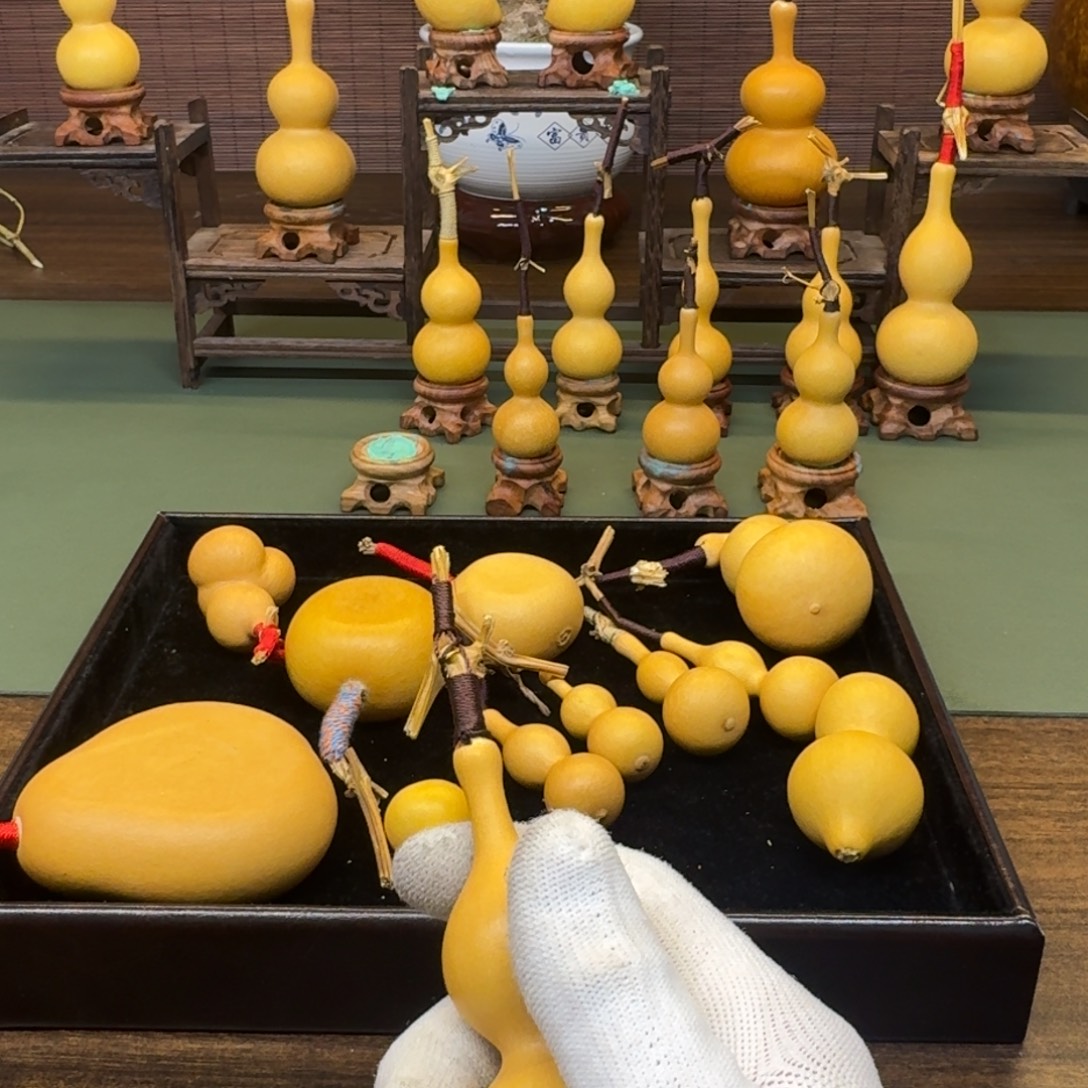 淡***哥大叶紫檀（黑酸枝木类）