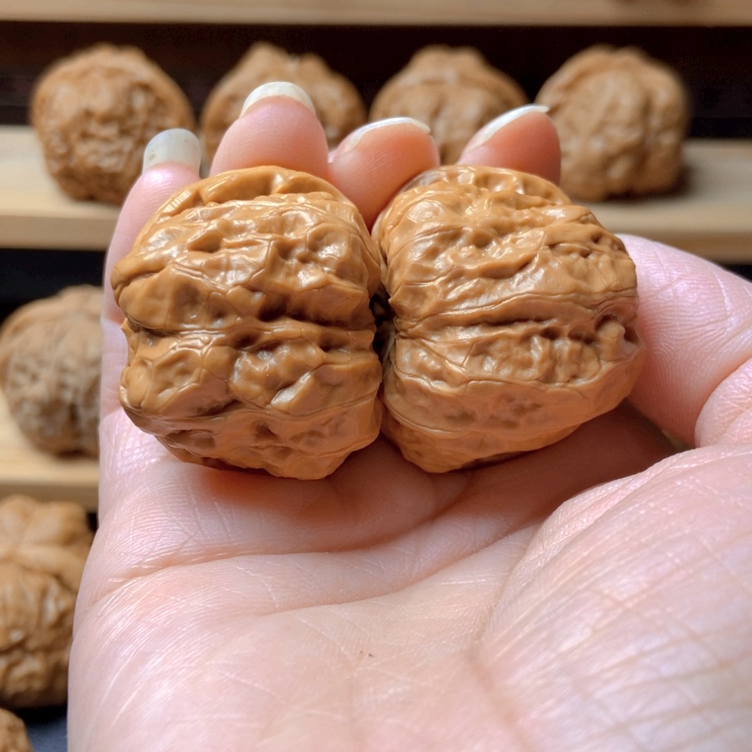 文玩核桃吊坠蛤蟆头