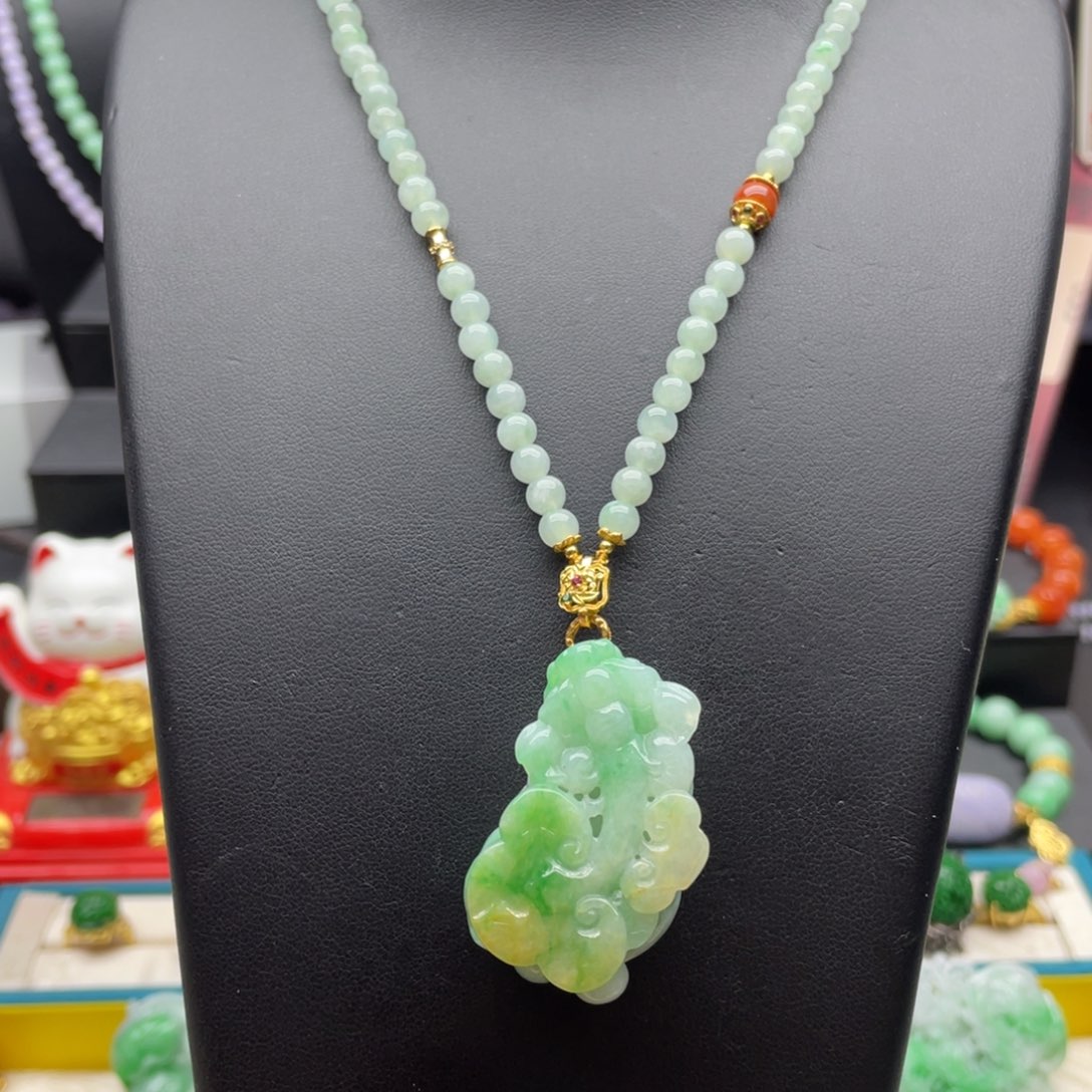 翡翠未镶嵌颈饰翡翠貔貅