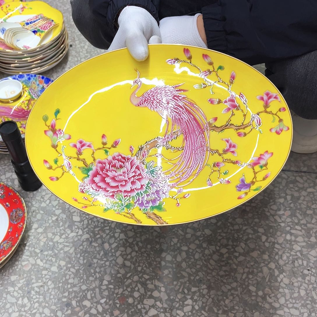 瓷12英寸1平黄。。。。。。。