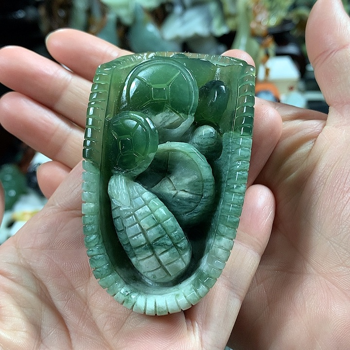 蛇纹石玉手把件未镶嵌