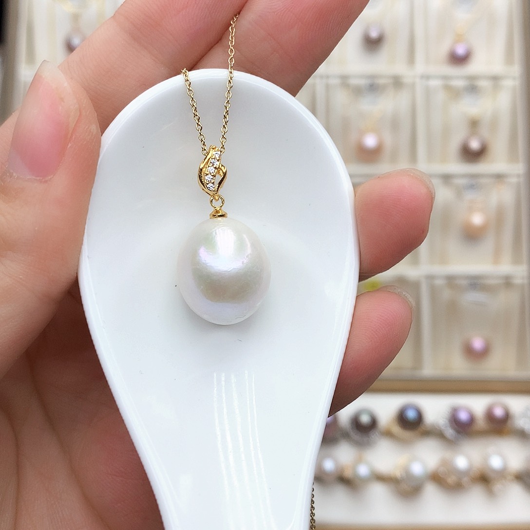 淡水珍珠吊坠(赠链)合金