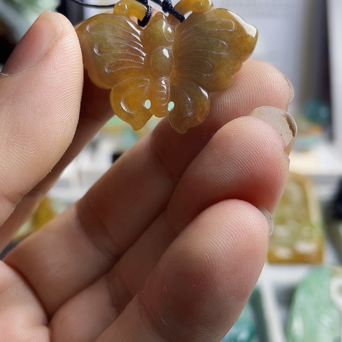 翡翠颈饰未镶嵌翡翠成品