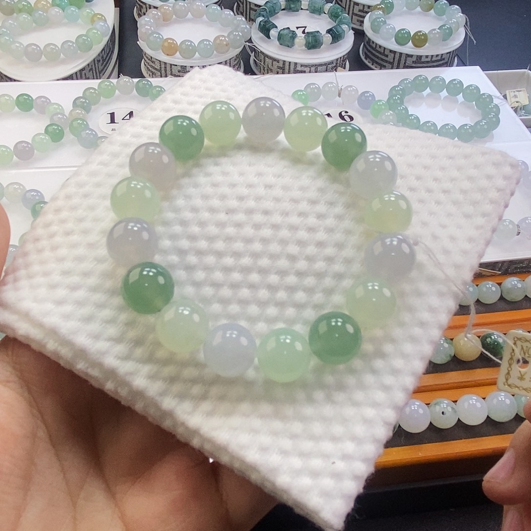 定制翡翠未镶嵌翡翠卡11