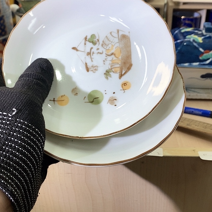 瓷片w*p哈哈哈哈哈哈哈哈哈