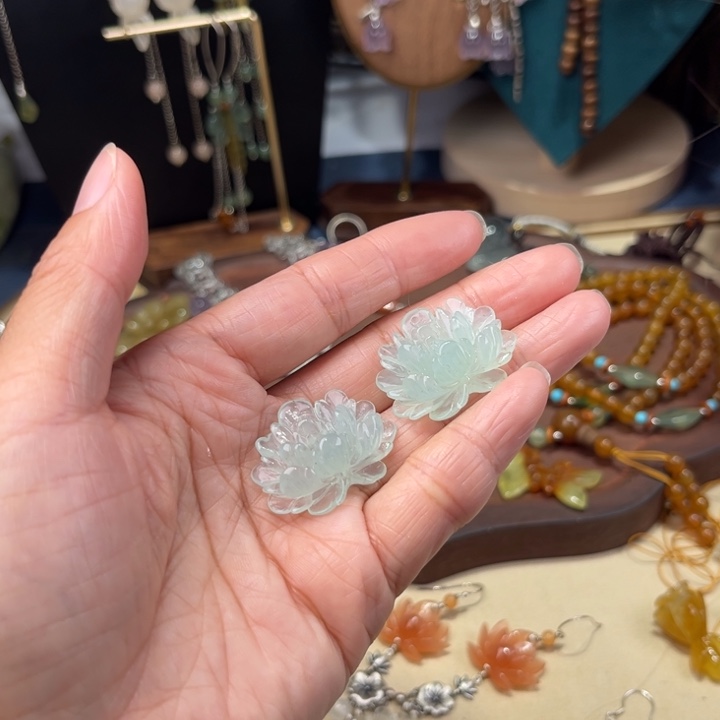 老****蛇纹石玉银S925镶嵌耳饰