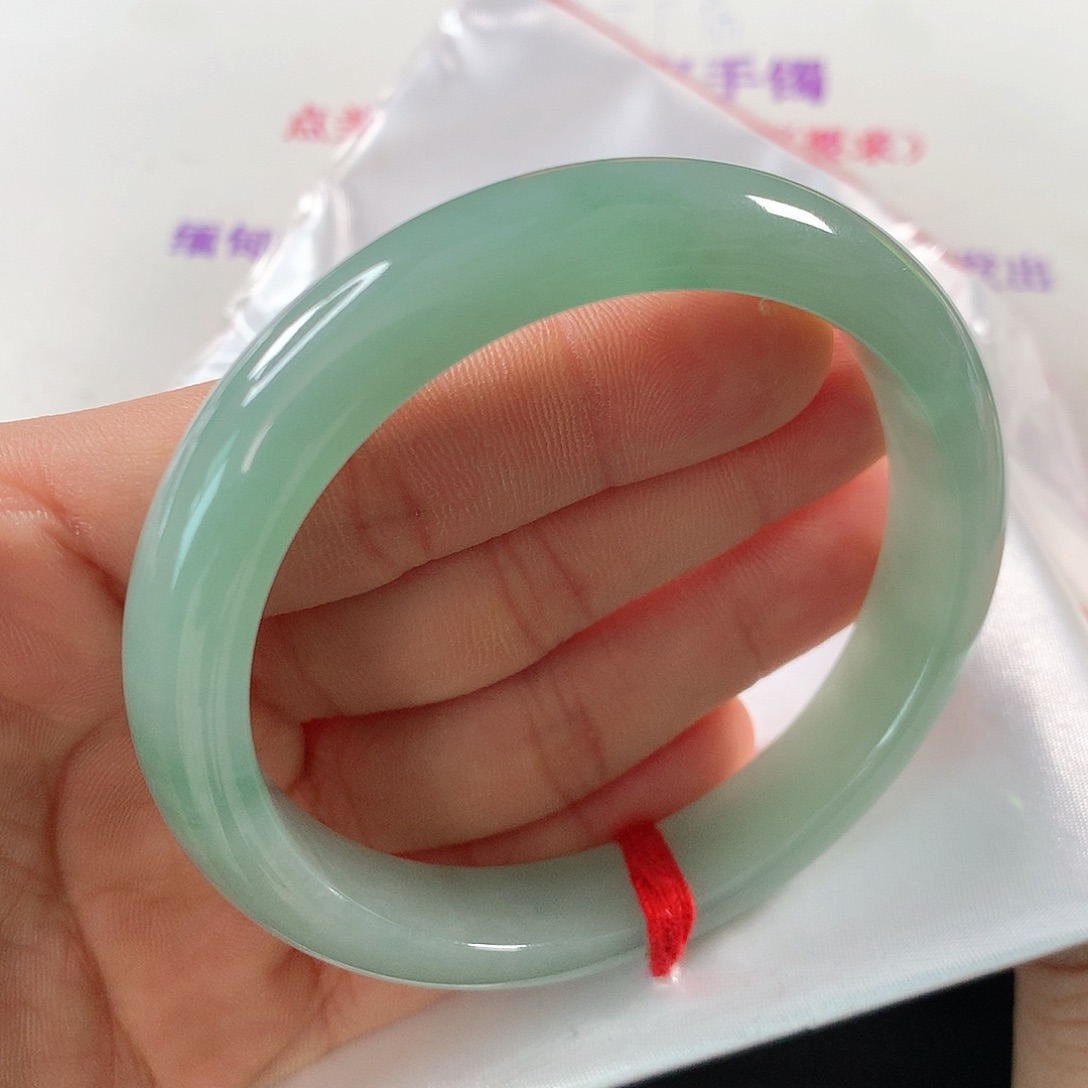 翡翠手镯未镶嵌 正圈⑨⑨⭐⭐⭐⭐⭐强烈推荐