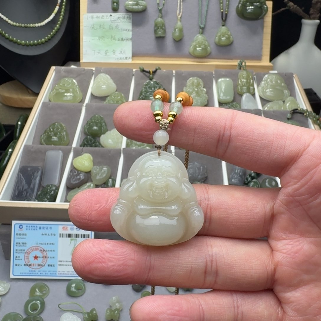 和田玉颈饰未镶嵌