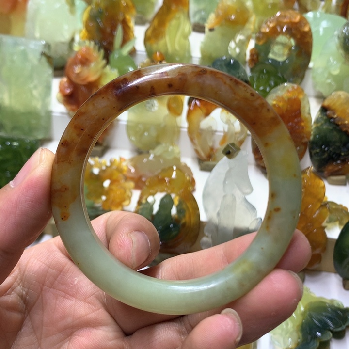 蛇纹石玉珠宝半成品未镶嵌