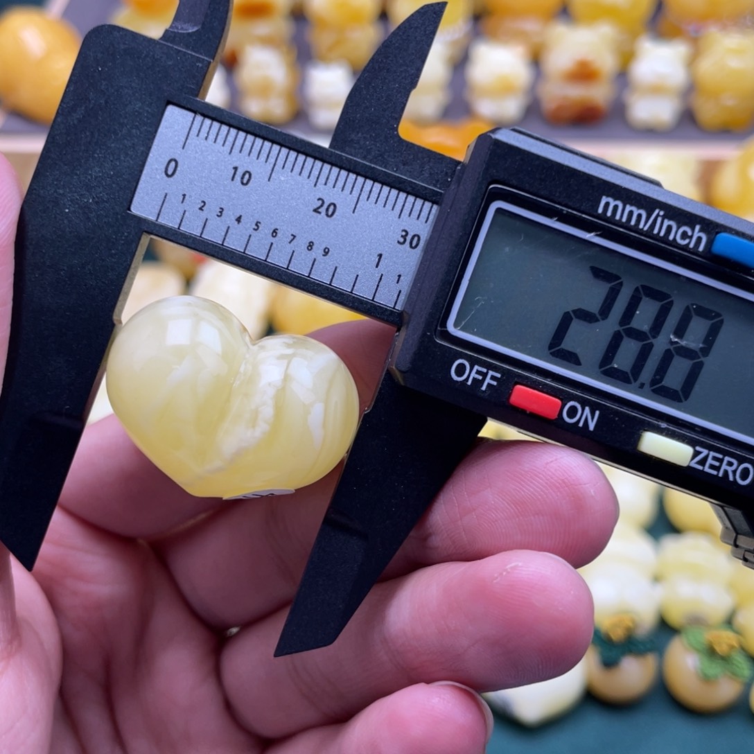 琥珀未镶嵌裸石蜜蜡