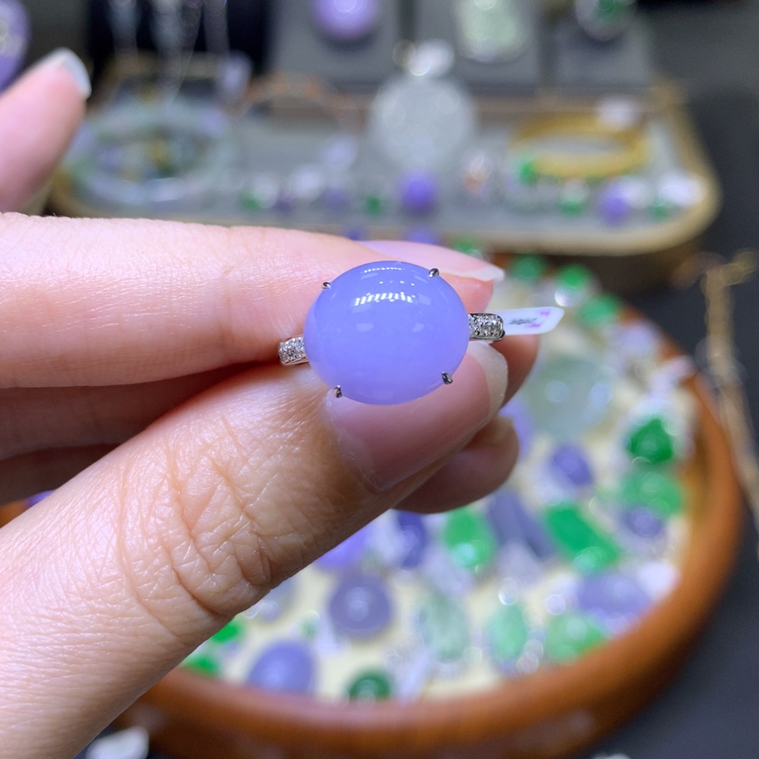 翡翠18K金镶嵌颈饰翡翠吊坠项链