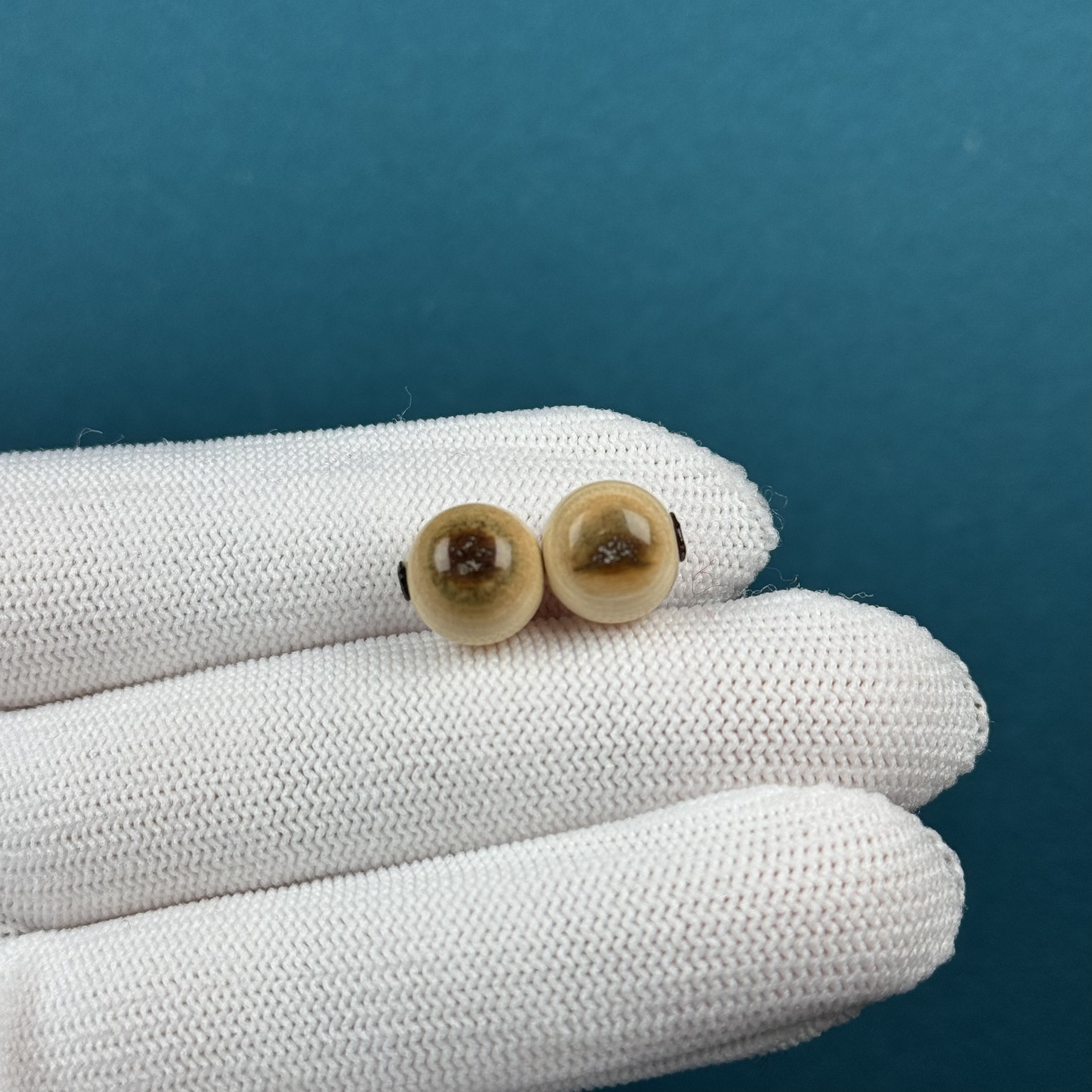 D89-86天然猛犸牙（有瑕）蓝眼睛圆珠10mm支持复检