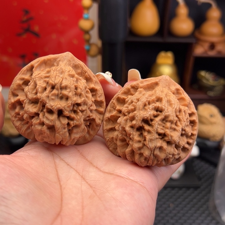 鹏***哥吊坠文玩核桃官帽