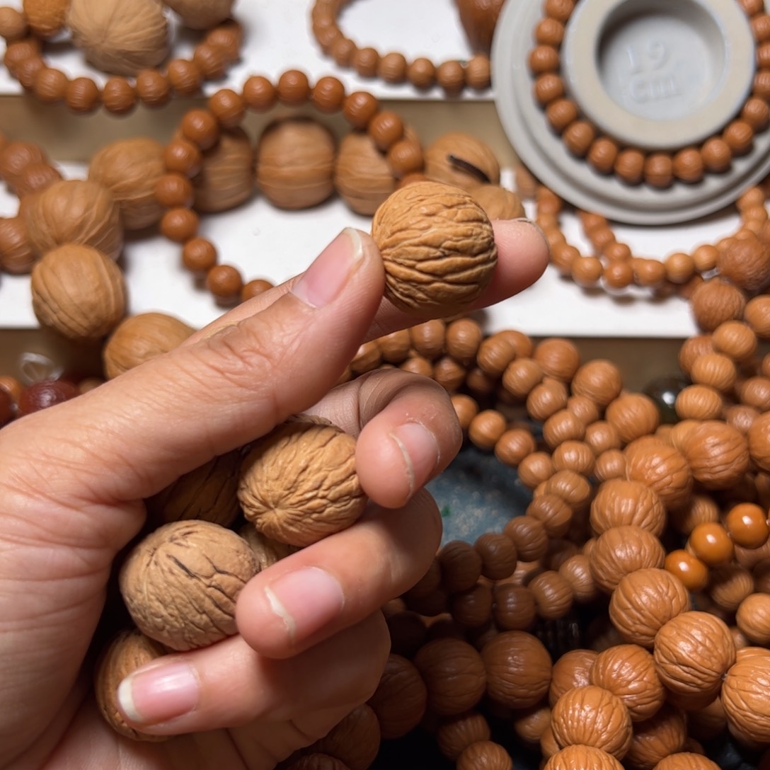 梧***雨猴头核桃吊坠23尺寸200颗