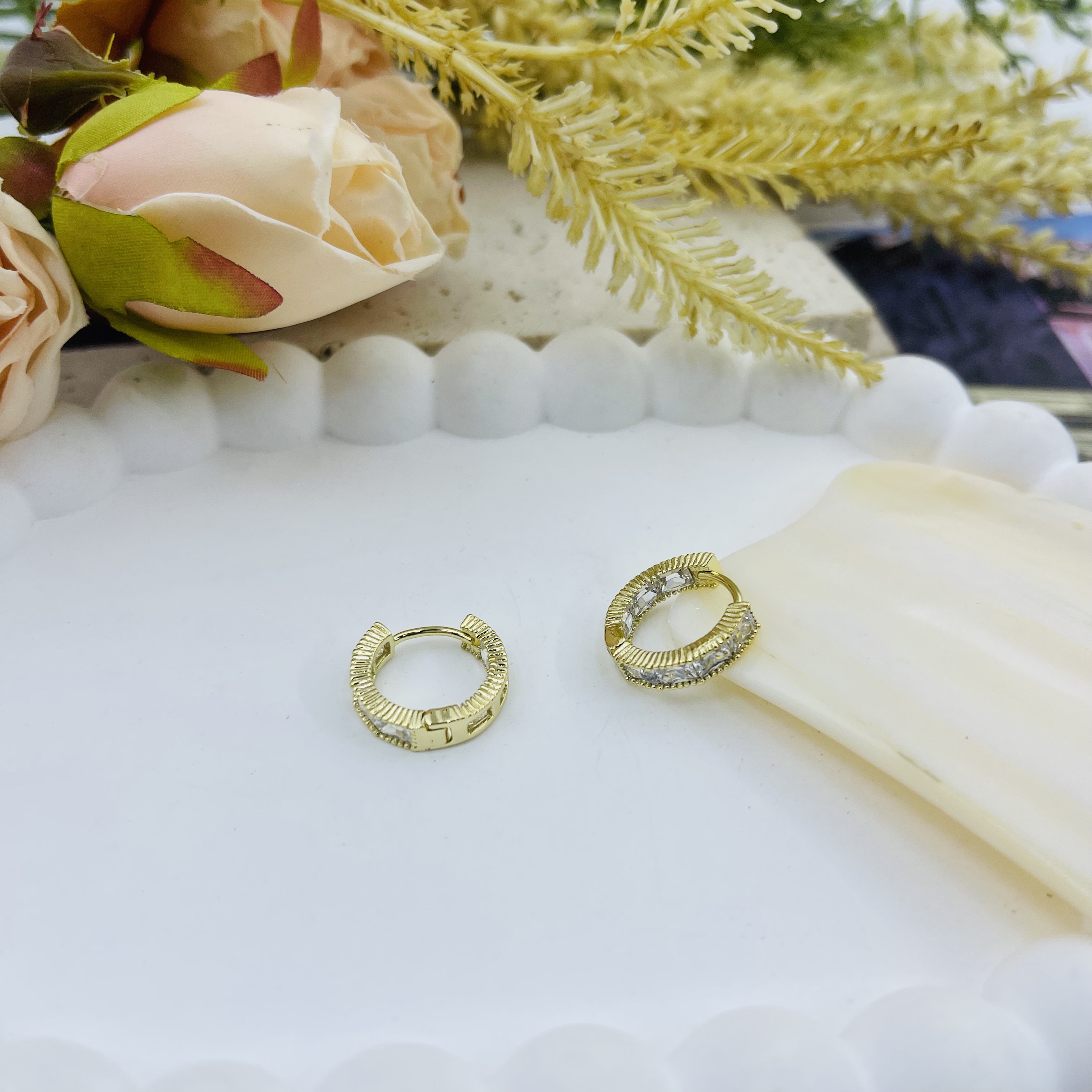 铜合金合成锆石耳饰 小众设计p302耳环