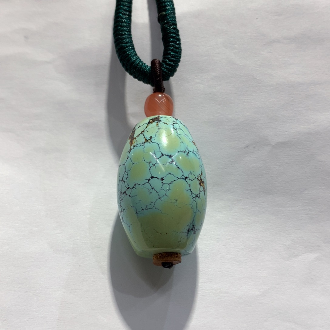 绿松石吊坠未镶嵌