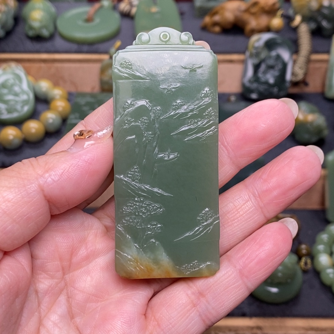 岫岩河磨玉（透闪石质玉）未镶嵌挂件