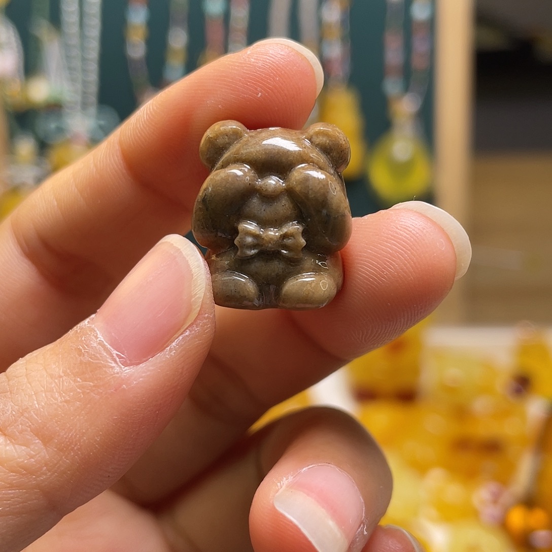 琥珀未镶嵌裸石吊坠