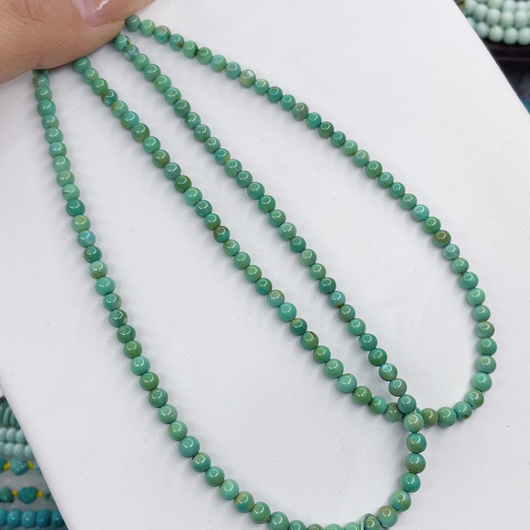 绿松石未镶嵌颈饰