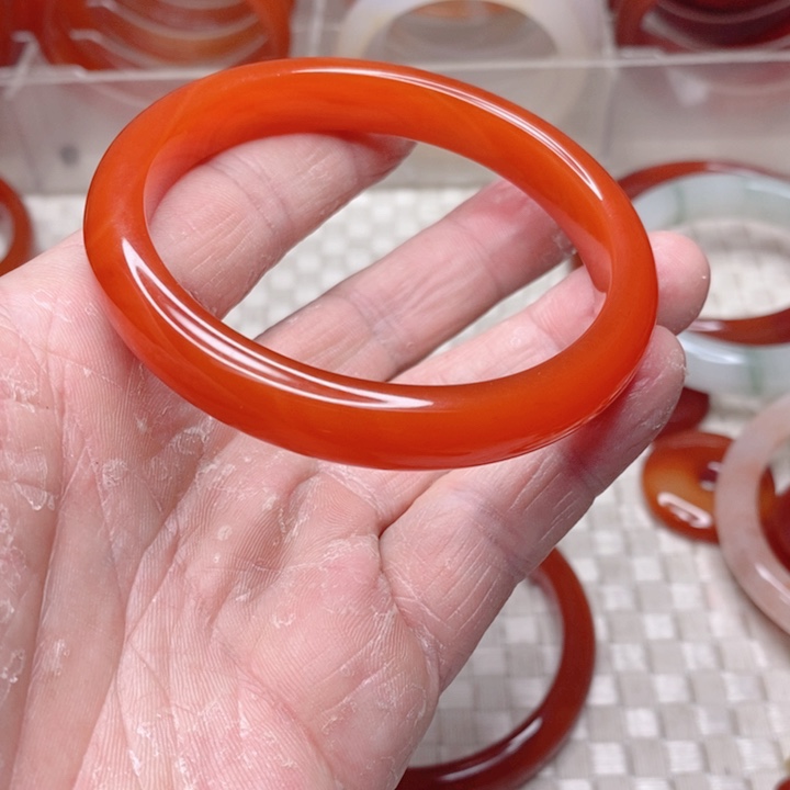 玛瑙/玉髓手镯未镶嵌小*果