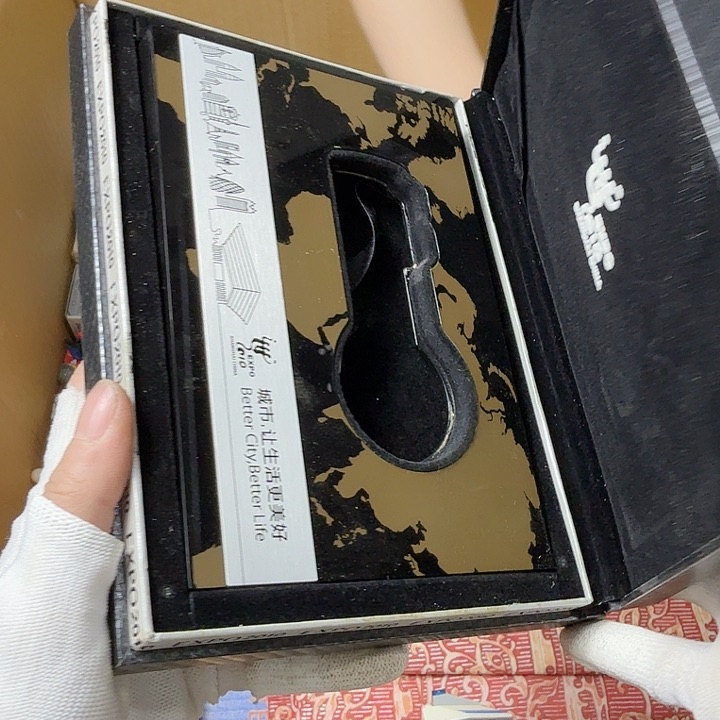 画***子中古商品，瑕疵品，不保好坏。582