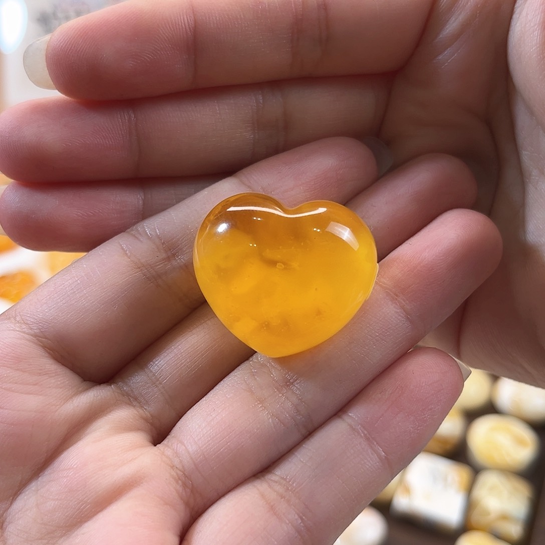 琥珀颈饰未镶嵌胖***怪焦皮鸡油红金绞蜜立体饱满胖桃心吊坠