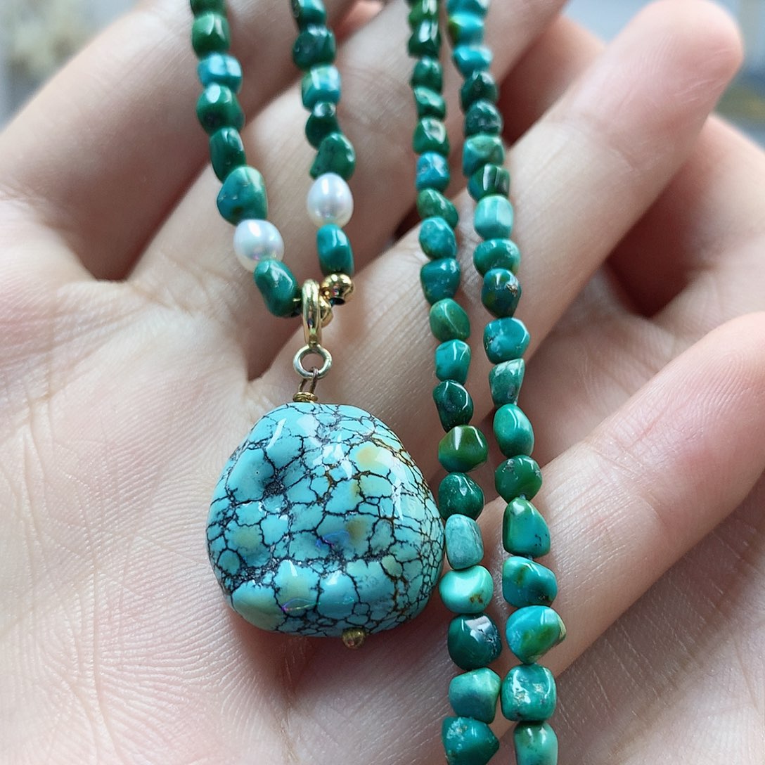 未镶嵌绿松石珠宝奇石