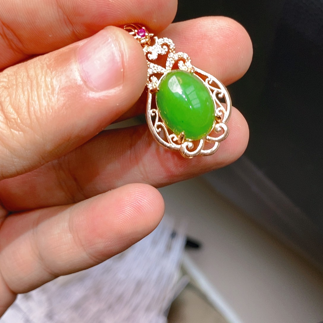 和田玉（碧玉）未镶嵌颈饰