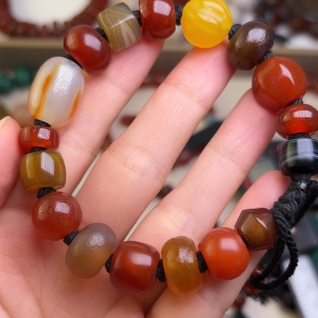 不***惑玛瑙/玉髓未镶嵌颈饰