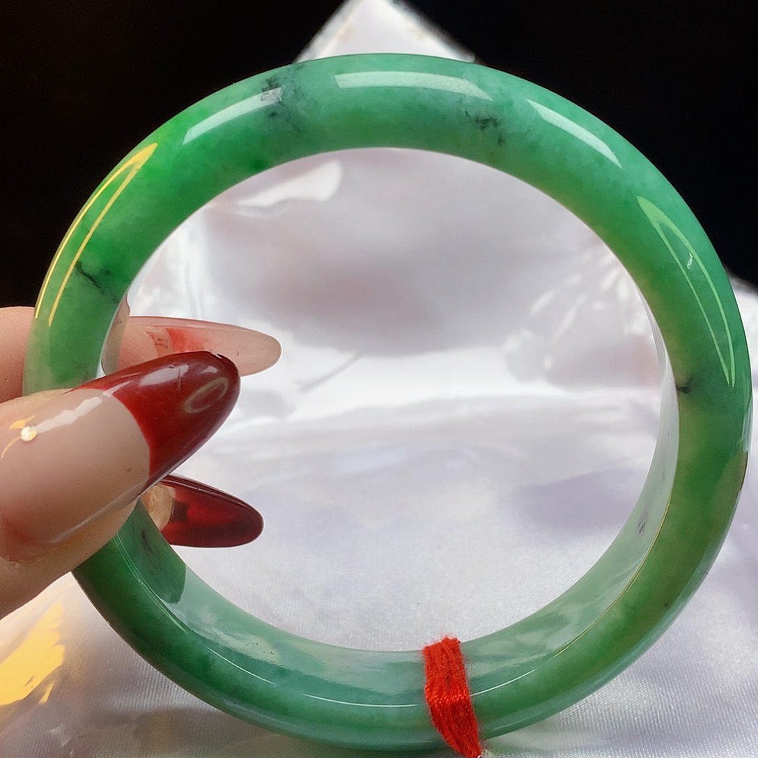 翡翠手镯未镶嵌天然翡翠8208