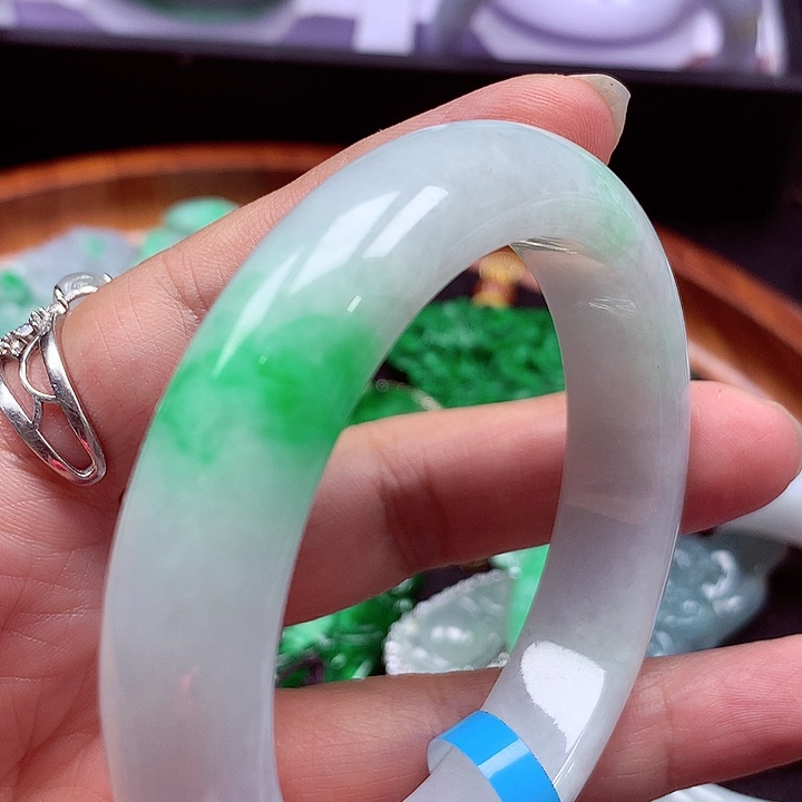 未镶嵌手镯翡翠翡翠